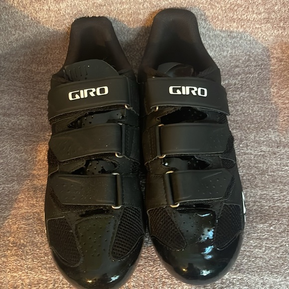 Giro Techne W Womens Spin or Cycling Shoe with MARQUE Cleats - Red Cleat Set - Picture 3 of 9